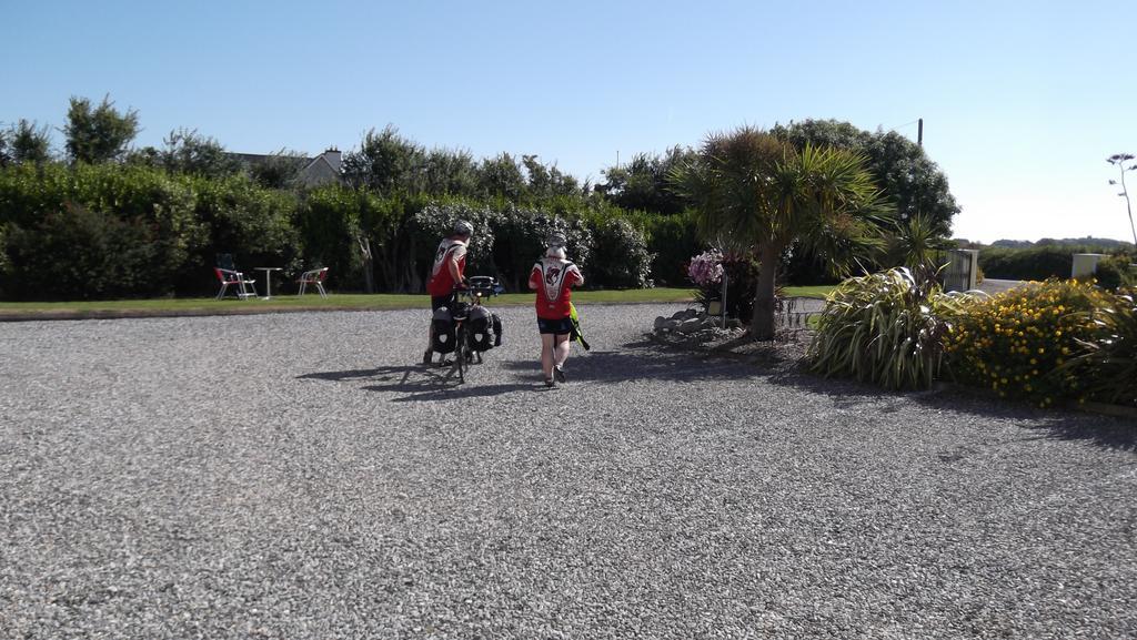 Ashley Lodge Bed & Breakfast Rosslare Harbour ภายนอก รูปภาพ