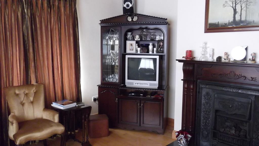 Ashley Lodge Bed & Breakfast Rosslare Harbour ภายนอก รูปภาพ